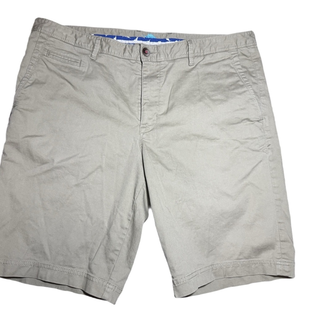 Tommy Bahama Mens 36 Khaki Chino Shorts Marlin Logo Stretch Casual Flat Front